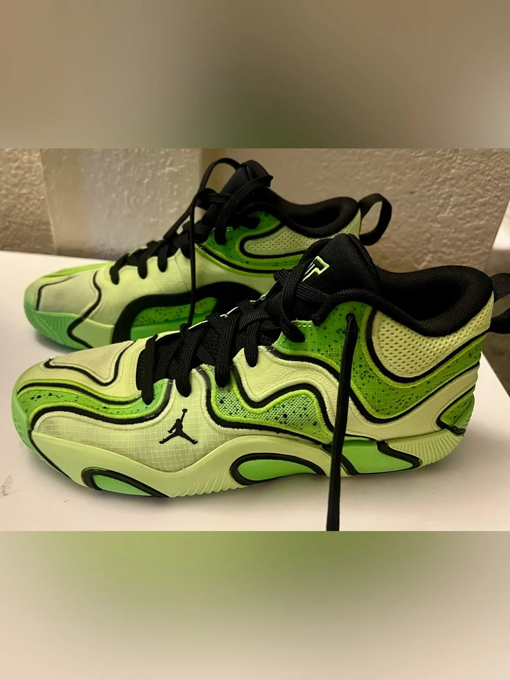 Jordan Men’s Tatum 3s Green and Black Sneakers Indoor Basketball Shoes Size 9